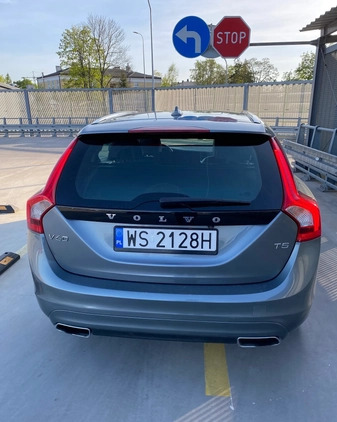 Volvo V60 cena 63800 przebieg: 110000, rok produkcji 2017 z Siedlce małe 667